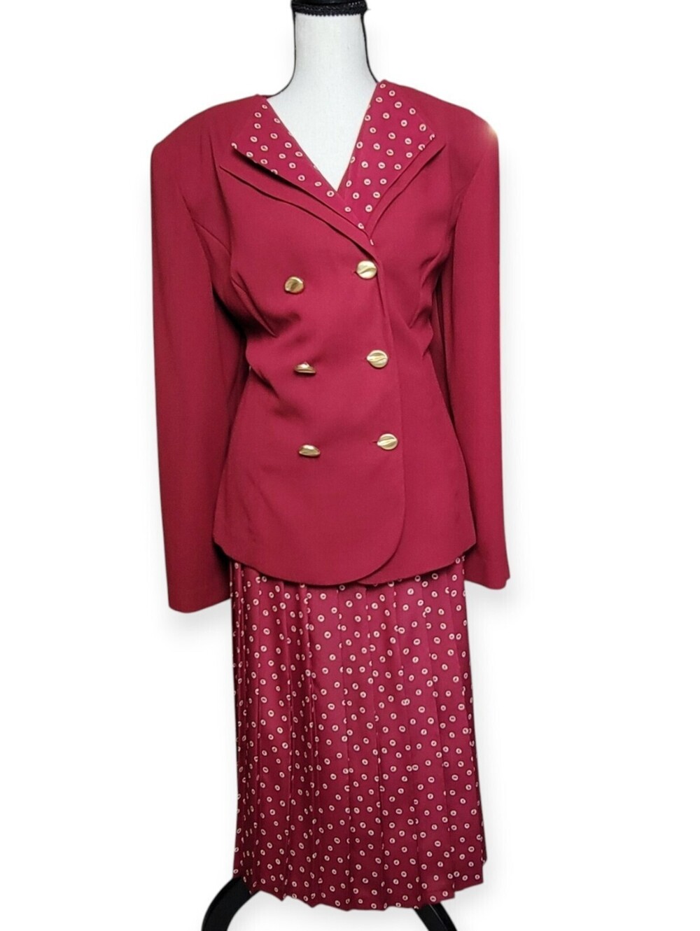 Vintage Leslie Fay Size 12 Burgundy 2PC Blazer Pleated Skirt Suit Gold Button